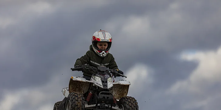 Adrenalinová jízda přírodou: jízda na čtyřkolce nebo motorce dle výběru