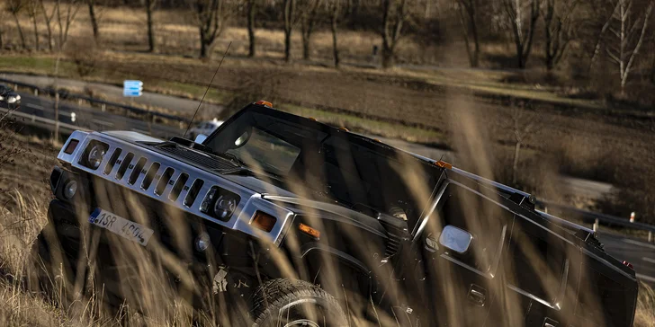 10 až 60 minut adrenalinu: jízda s instruktorem v Hummer H2