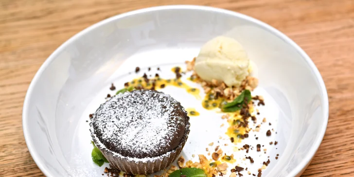 Italská degustace na Vinohradech: amuse bouche, krevety, ravioly i pražma