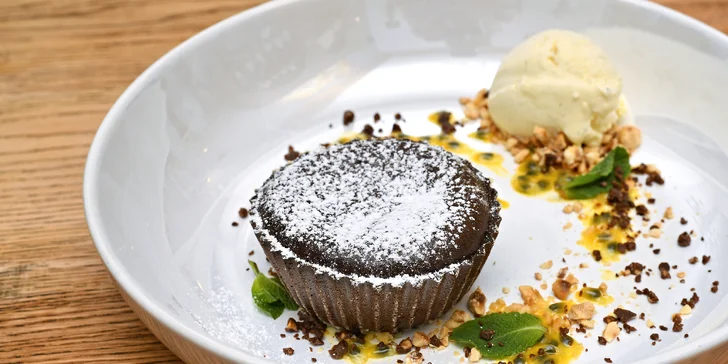 Italská degustace na Vinohradech: amuse bouche, krevety, ravioly i pražma