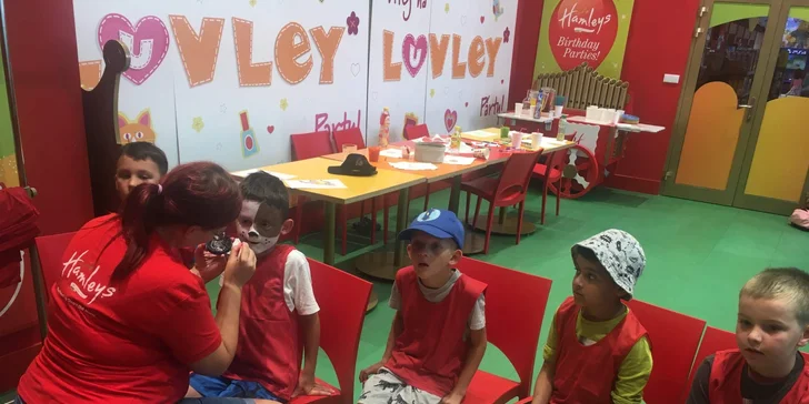 Filmové léto i s Hamleys kolem světa: 5denní příměstský tábor pro děti