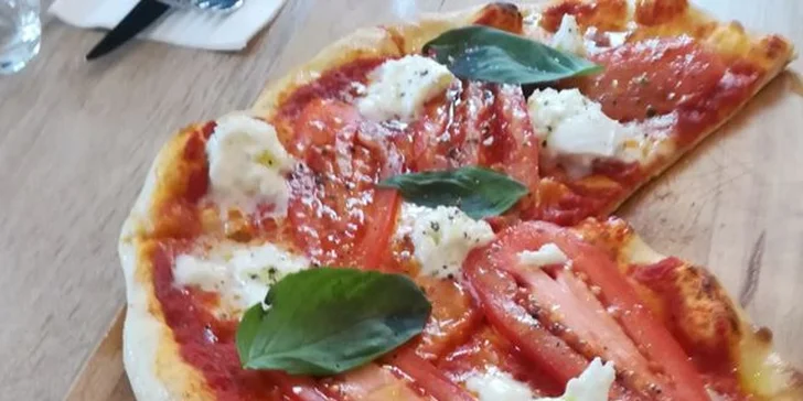 Jídlo z Babetti k vám domů: pasta nebo pizza dle výběru i s nápojem a rozvoz za příplatek