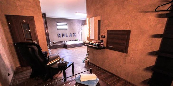 2 hod. privátního wellness s dezertem a sektem pro pár, pondělí–čtvrtek od 9:00 do 14:00