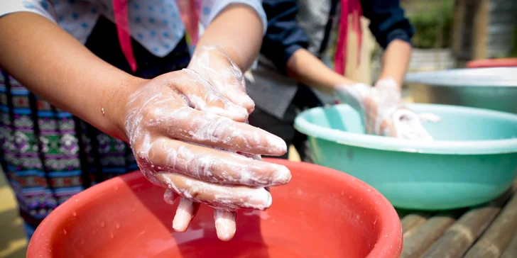 Podpořte terénní programy UNICEF zaměřené na prevenci šíření nemoci Covid-19