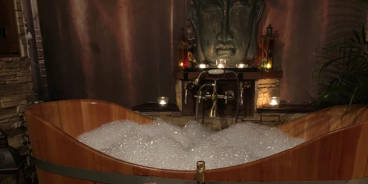 2 hodiny v privátním wellness: vířivá vana, infrasauna, sekt i občerstvení