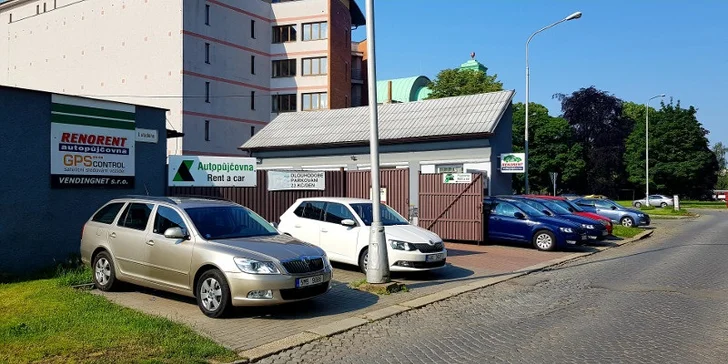 Ozonové čištění a dezinfekce klimatizace i interiéru automobilu
