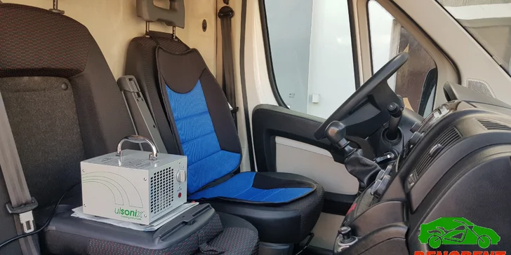 Ozonové čištění a dezinfekce klimatizace i interiéru automobilu