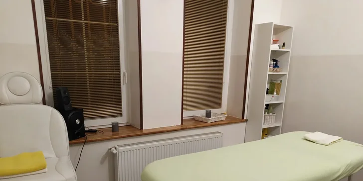 Přístrojová lymfodrenáž i s anticelulitidním zábalem a možností parní lázně