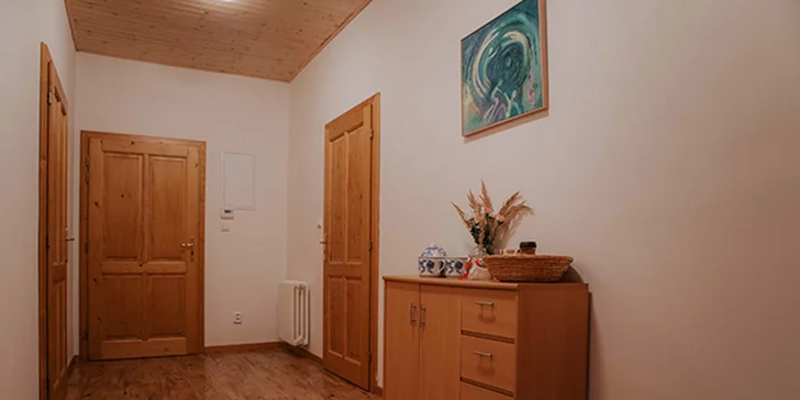 Na samotě u rybníka: 2–7 klidných nocí poblíž Kutné Hory, snídaně, apartmán pro pár i rodinku