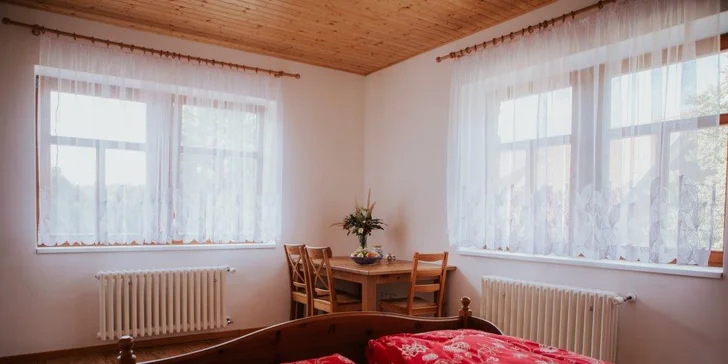 Na samotě u rybníka: 2–7 klidných nocí poblíž Kutné Hory, snídaně, apartmán pro pár i rodinku