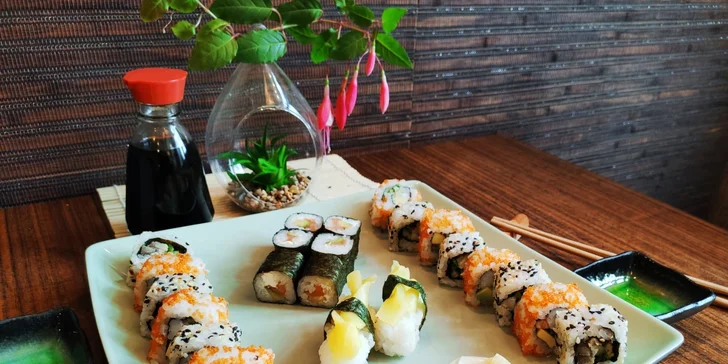 Od sushimistrů na váš stůl: sushi sety s tradičními i originálními rolkami