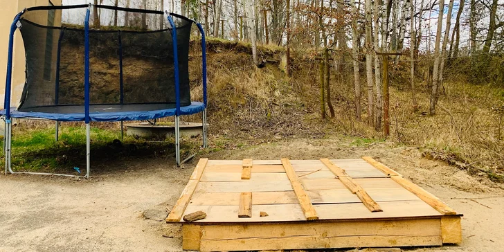 Na samotě u rybníka: 2–7 klidných nocí poblíž Kutné Hory, snídaně, apartmán pro pár i rodinku