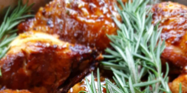 Dobroty z Bistra Kampa na odnos s sebou: řízek, burger nebo žebra