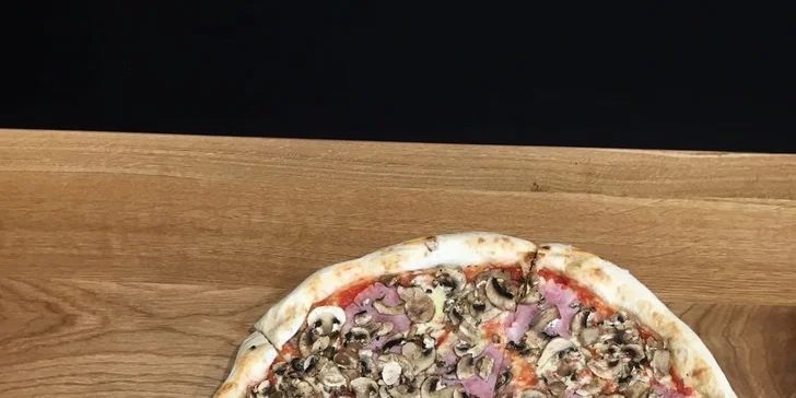 1 nebo 2 italské pizzy a k tomu nápoj podle výběru: Vinohrady nebo Malá Strana