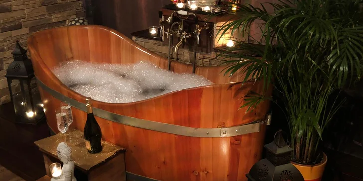 2 hodiny v privátním wellness: vířivá vana, infrasauna, sekt i občerstvení