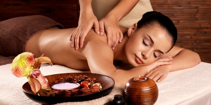 Hodinová masáž z rukou odbornic: záda a šíje, aroma olejová či tradiční thajská