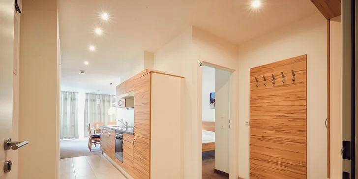Dokonalé léto v Alpách: vybavený moderní apartmán, neomezený wellness i zábava pro děti