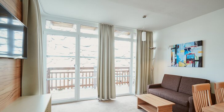 Dokonalé léto v Alpách: vybavený moderní apartmán, neomezený wellness i zábava pro děti