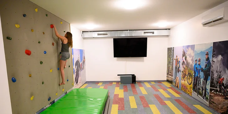 Dokonalé léto v Alpách: vybavený moderní apartmán, neomezený wellness i zábava pro děti