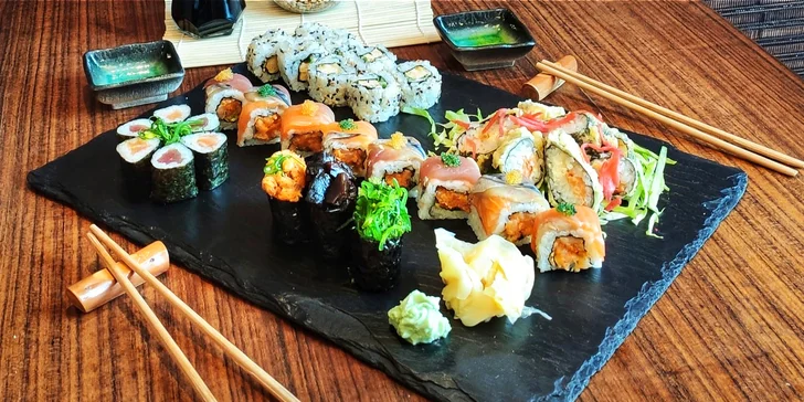 Od sushimistrů na váš stůl: sushi sety s tradičními i originálními rolkami
