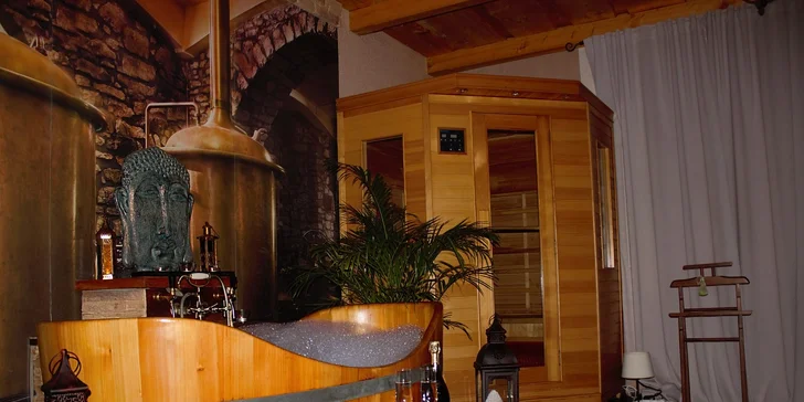 2 hodiny v privátním wellness: vířivá vana, infrasauna, sekt i občerstvení