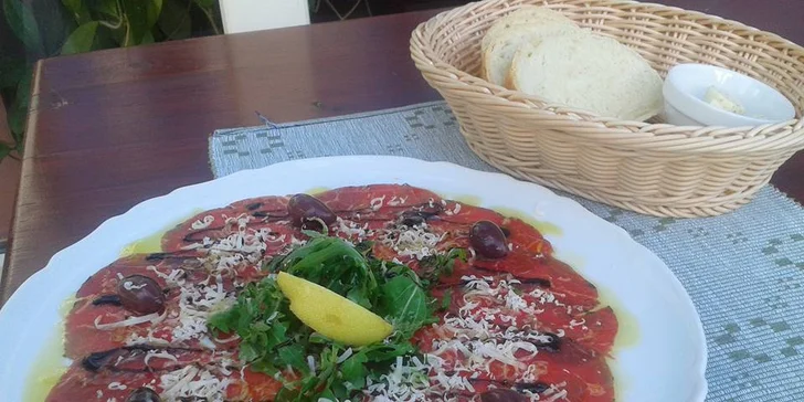 20% sleva na celý sortiment restaurace Pizzeria Justina v Motole: pizzy, burgery i těstoviny