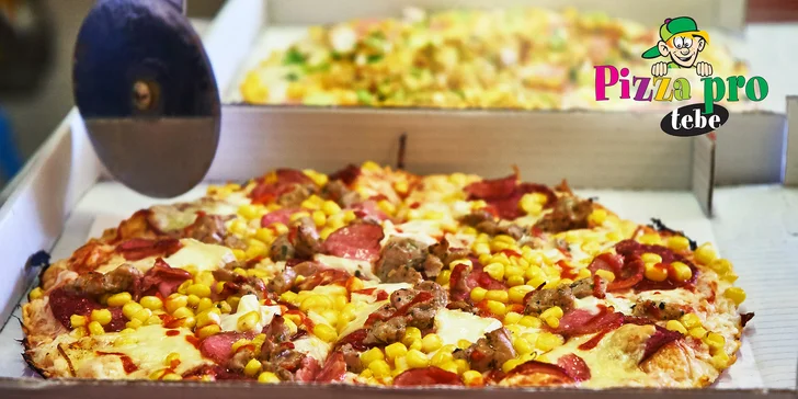 Dvě poctivé pizzy podle výběru: s rozvozem, na výběr 15 druhů