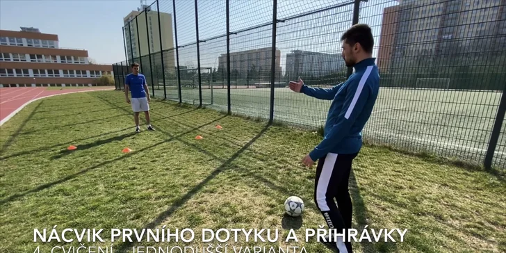 Kličkuj doma: 5 fotbalových videotréninků, na které vám stačí zahrada