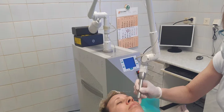 Zbavte se nežádoucích chloupků: trvalá epilace horního rtu pomocí laseru