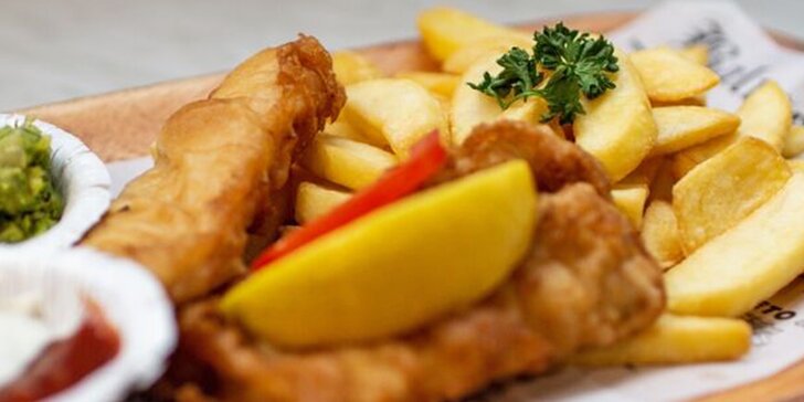 Britská klasika v centru Ostravy: Fish & Chips a nápoj pro jednoho i dva s sebou