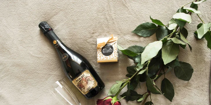 S láskou do Prahy: 4* hotel v centru, snídaně, láhev sektu i romanticky vyzdobený pokoj