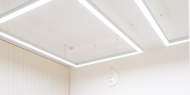Laserové odstranění tetování či permanentního make-upu