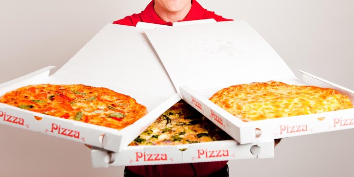 2 nebo 3 pizzy s sebou v centru Brna: průměr 33 cm, výběr z 30 druhů, rajčatový i smetanový základ