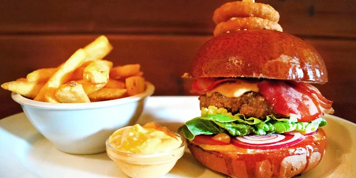 20% sleva na celý sortiment Burger Grill pub: burgery, steaky, křidýlka a další dobroty s sebou