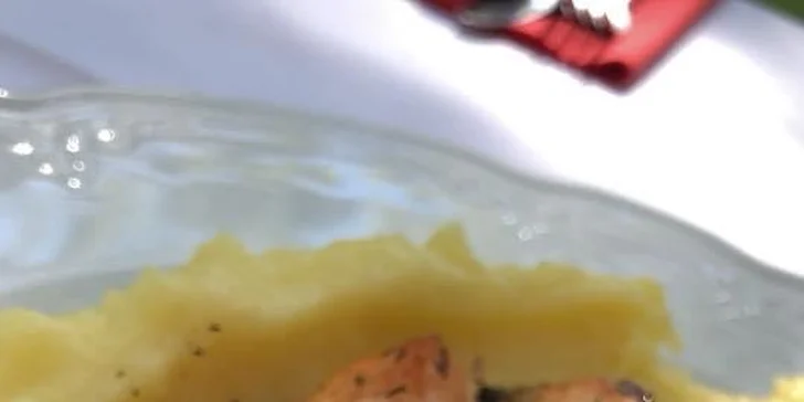 Středomoří na Vinohradech: polední menu podle výběru na odnos s sebou pro 1 i 2 osoby