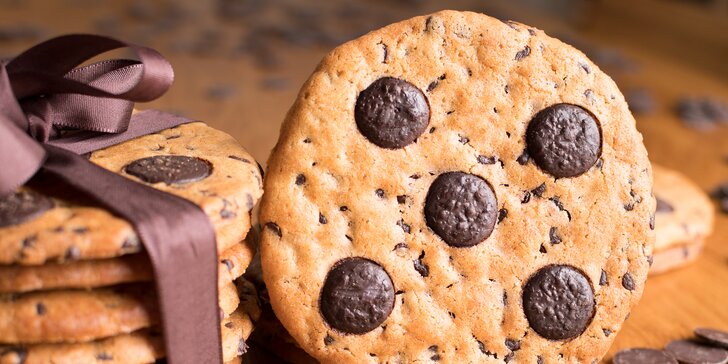 Dobroty až domů: mix 6, 10 či 20 makronek i máslové cookies s čokoládou nebo ořechy