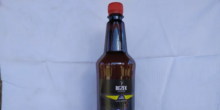 10 litrových piv z minipivovaru Rezek s sebou: světlé i polotmavé, 10°, 11° a 12°