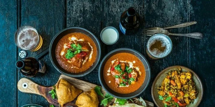 Tříchodové indické menu s sebou v 5 variantách: kuře, vepřové, krevety, paneer