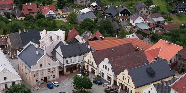 Celodenní výlet do muzea Tatry, Štramberku a na Hukvaldy: bus, 4 nástupní místa, termíny celé léto