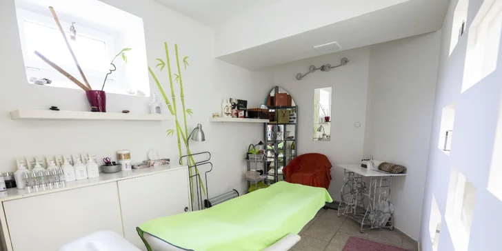Klasická relaxační masáž zad a šíje v délce dle výběru: 30 nebo 60 minut