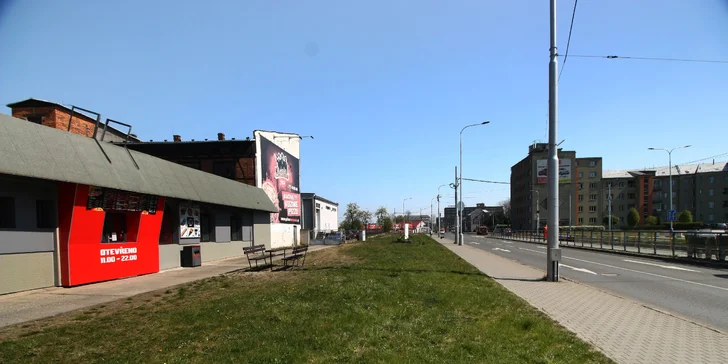 Don Corleone miniburger podle výběru i s hranolky a nápojem
