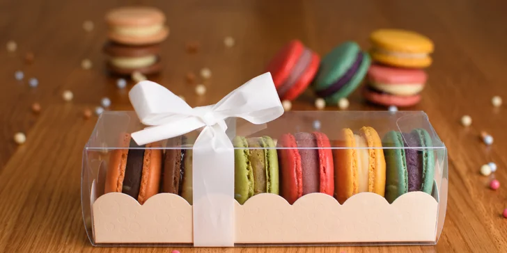 Dobroty až domů: mix 6, 10 či 20 makronek i máslové cookies s čokoládou nebo ořechy