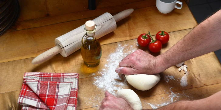 Mražená nebo teplá pizza Markýz s osobním odběrem nebo rozvozem