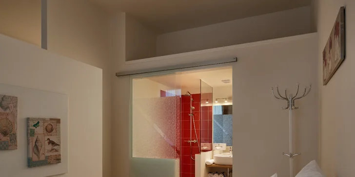 Až 7 nocí v krásném apartmánu v centru Prahy a plavba po Vltavě či večeře v krčmě