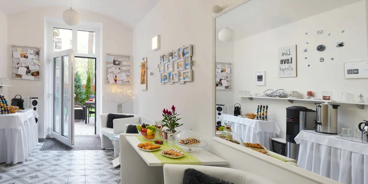 Až 7 nocí v krásném apartmánu v centru Prahy a plavba po Vltavě či večeře v krčmě