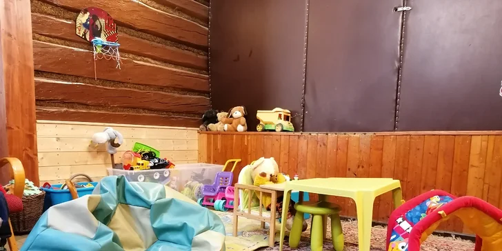 Pobyt v indiánském teepee v Beskydech: možnost grilování, příroda a výlety
