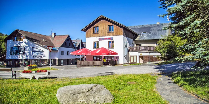 Pobyt v hotelu v centru Harrachova: 3–15 dní s polopenzí vč. letních prázdnin