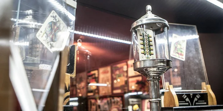 Vstup do muzea s expozicí magických propriet i na kouzelnické představení