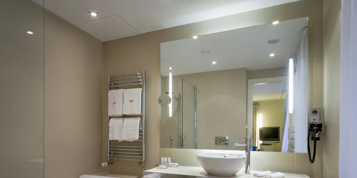 Luxusní pobyt pro dva v 5* hotelu Three Storks na Malé Straně se snídaní