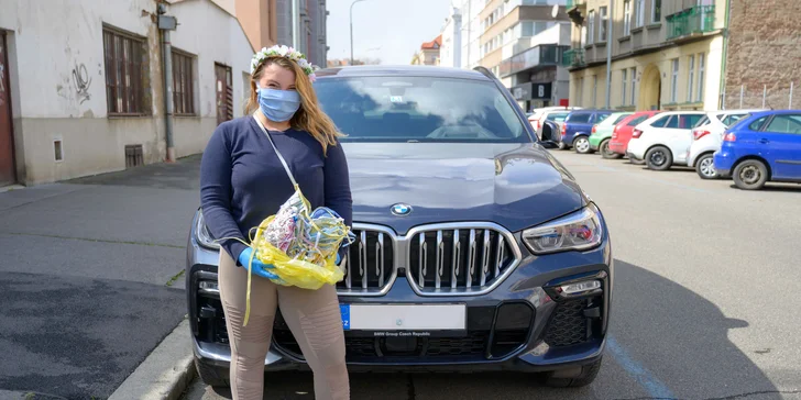 Pomozte osamělým seniorům: příspěvek na zajištění teplých obědů s dovozem až ke dveřím